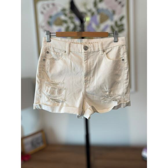 NWT American Eagle High Rise Distressed Cuffed Jean Shorts White Womens Size 10 - Picture 5 of 8
